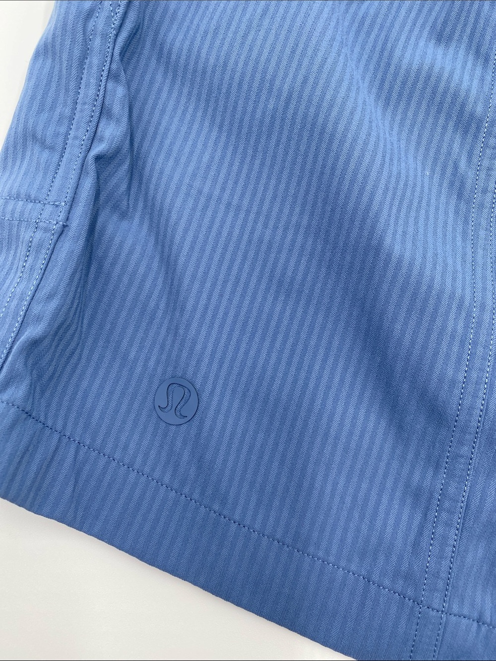 lululemon NWT Dance Studio Short Oasis Blue Size 6, 3.5”inseam - Picture 3 of 6